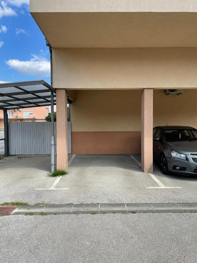 Lipa Apartment 萨格勒布 外观 照片